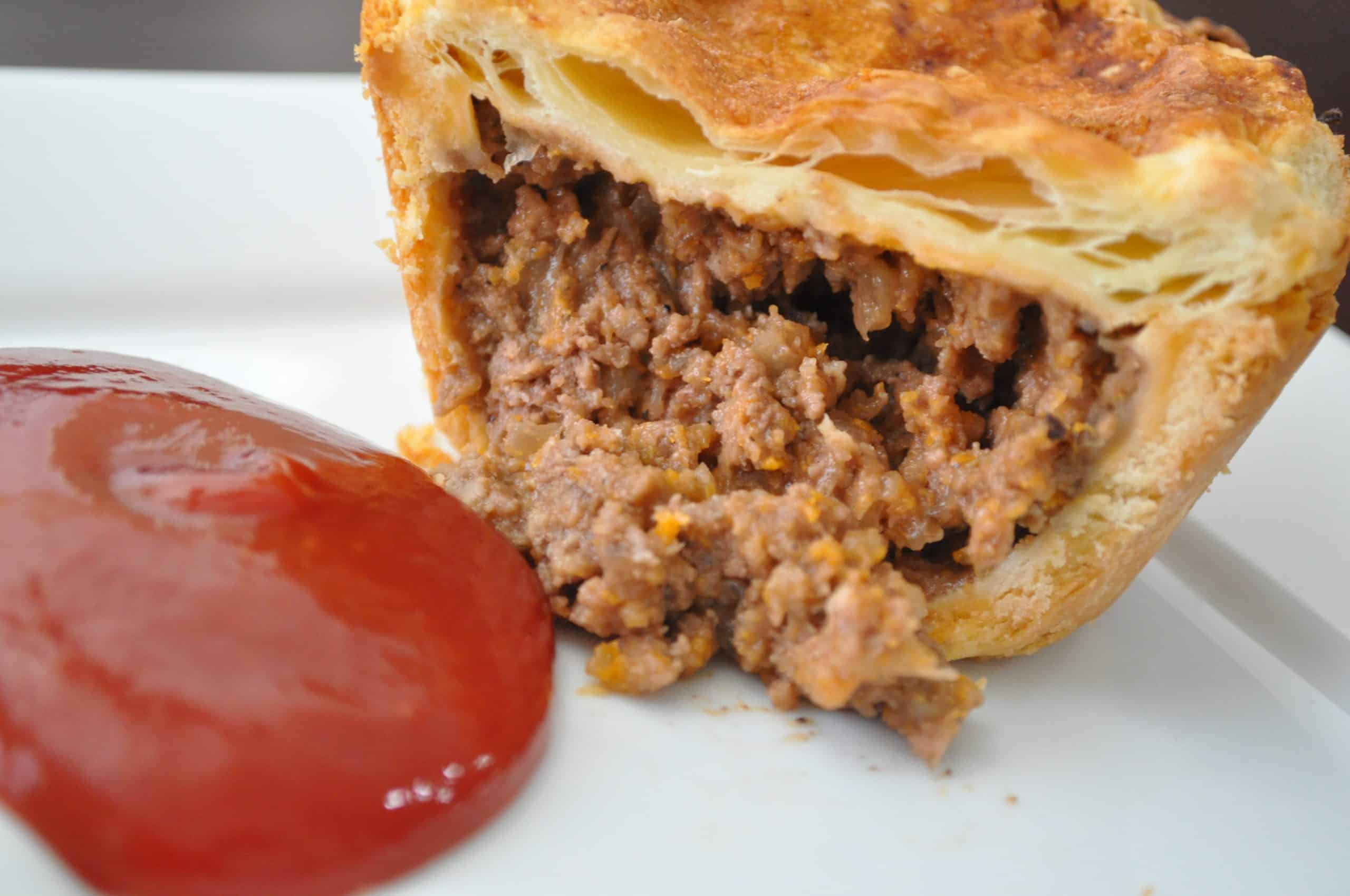 australia-meat-pies