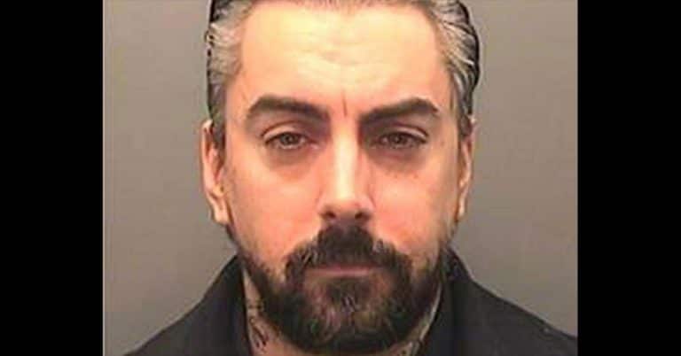 ian-watkins-mugshot