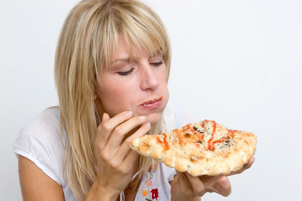 woman-pizza