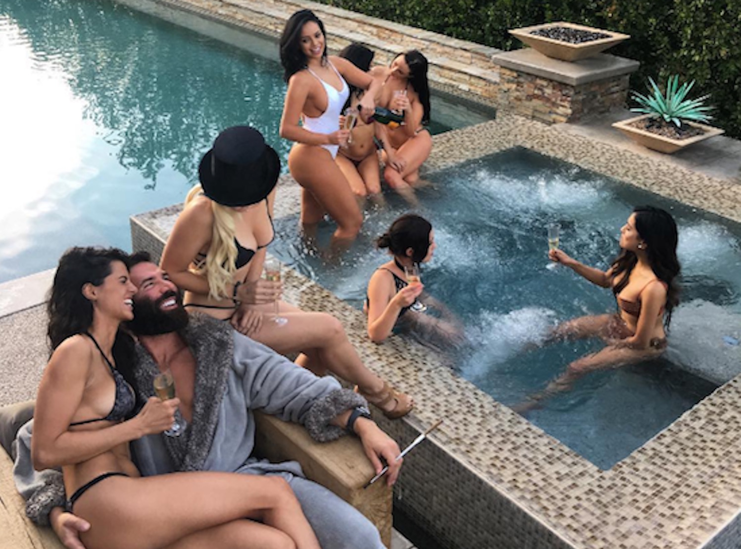 Dan Bilzerian Just Live Streamed His Party And It's Pretty ...