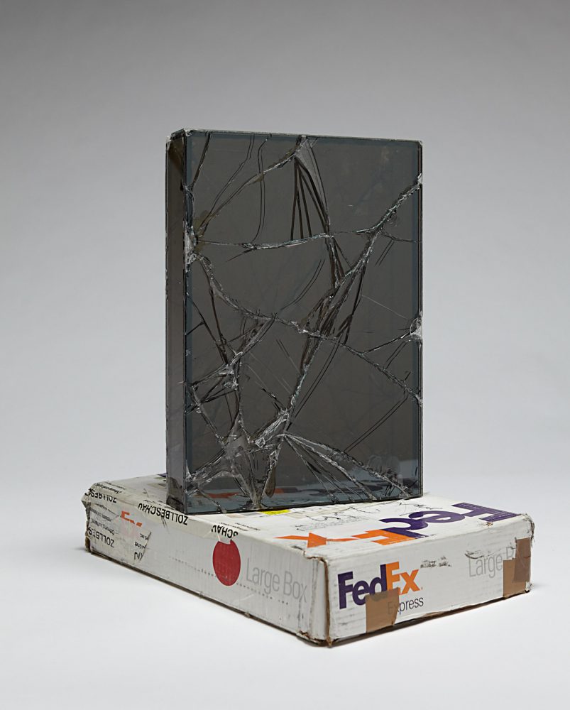 fedex-scultpure-2