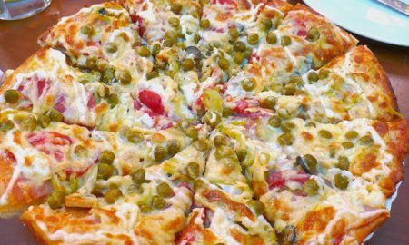 pea-and-mayonnaise-pizza