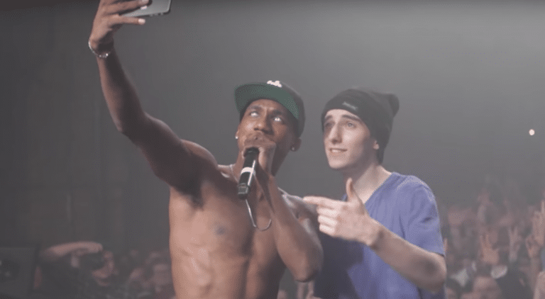 Fan Jumps On Stage To Absolutely Nail Hopsin’s Ill Mind 5