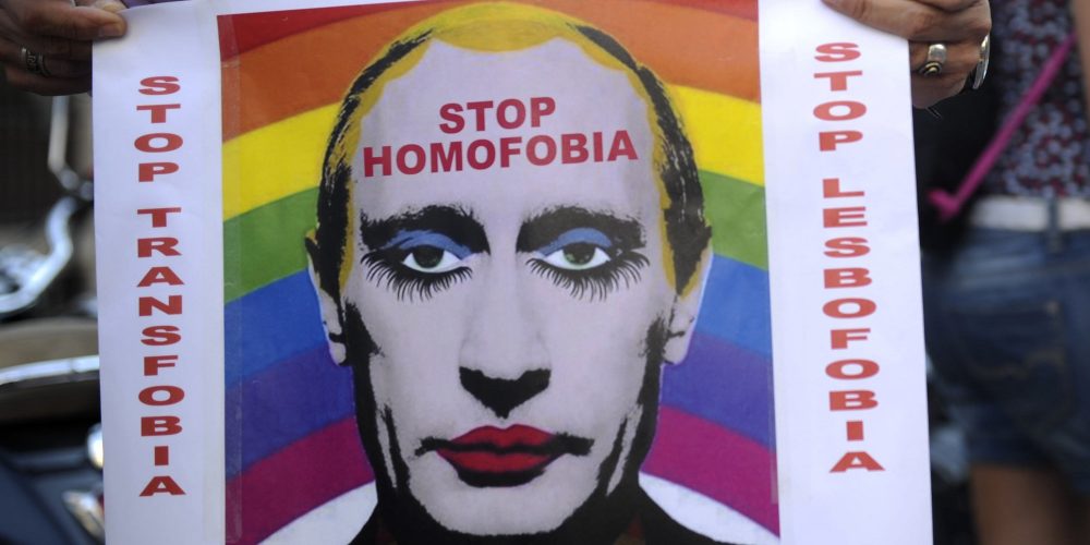 SPAIN-RUSSIA-GAY-PROTEST