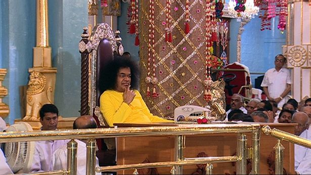 Sathya Sai Baba 2