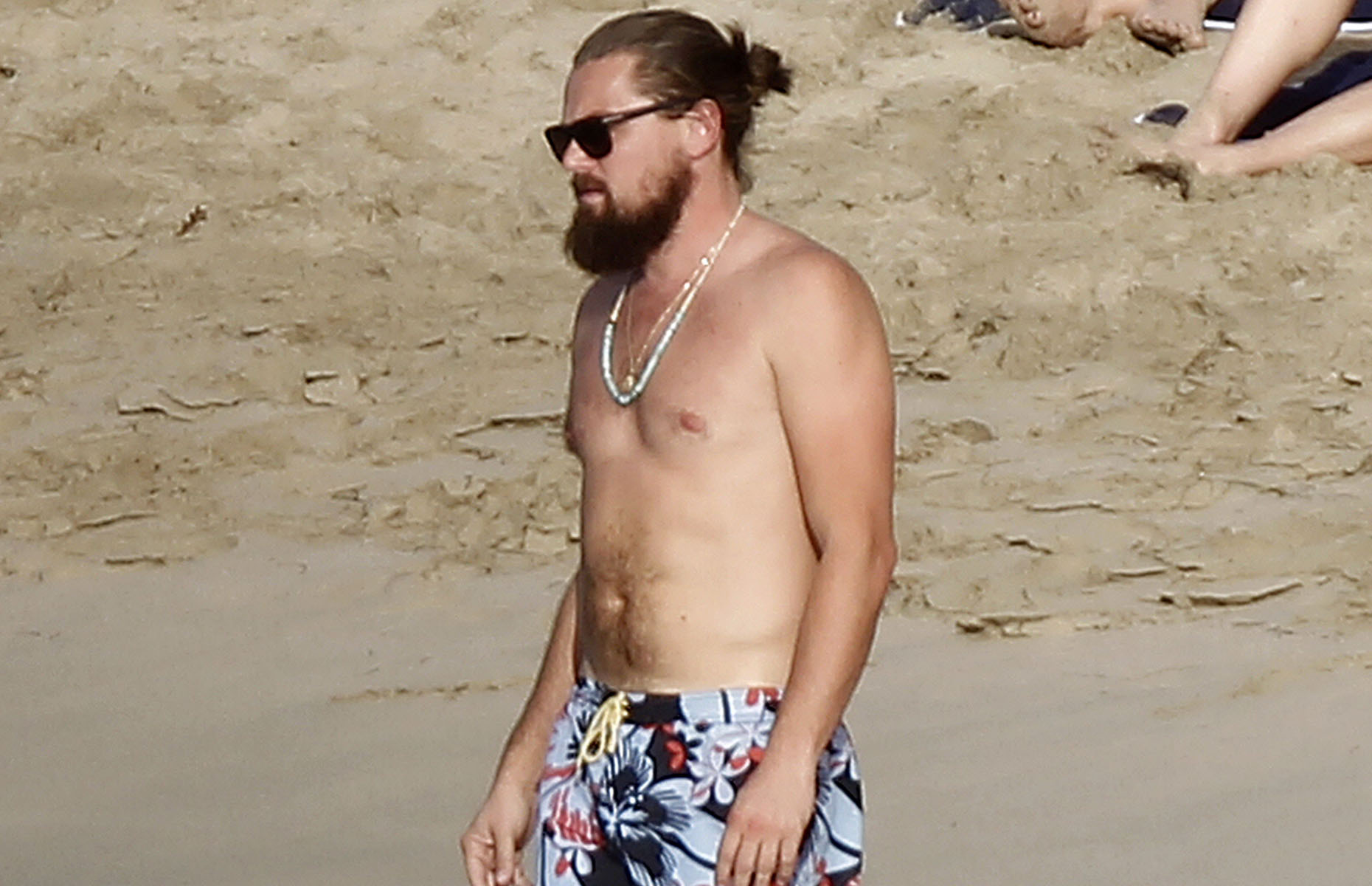 Leonardo DiCaprio partying with a bevy of bikini-clad beauties in St. Barth on NYE