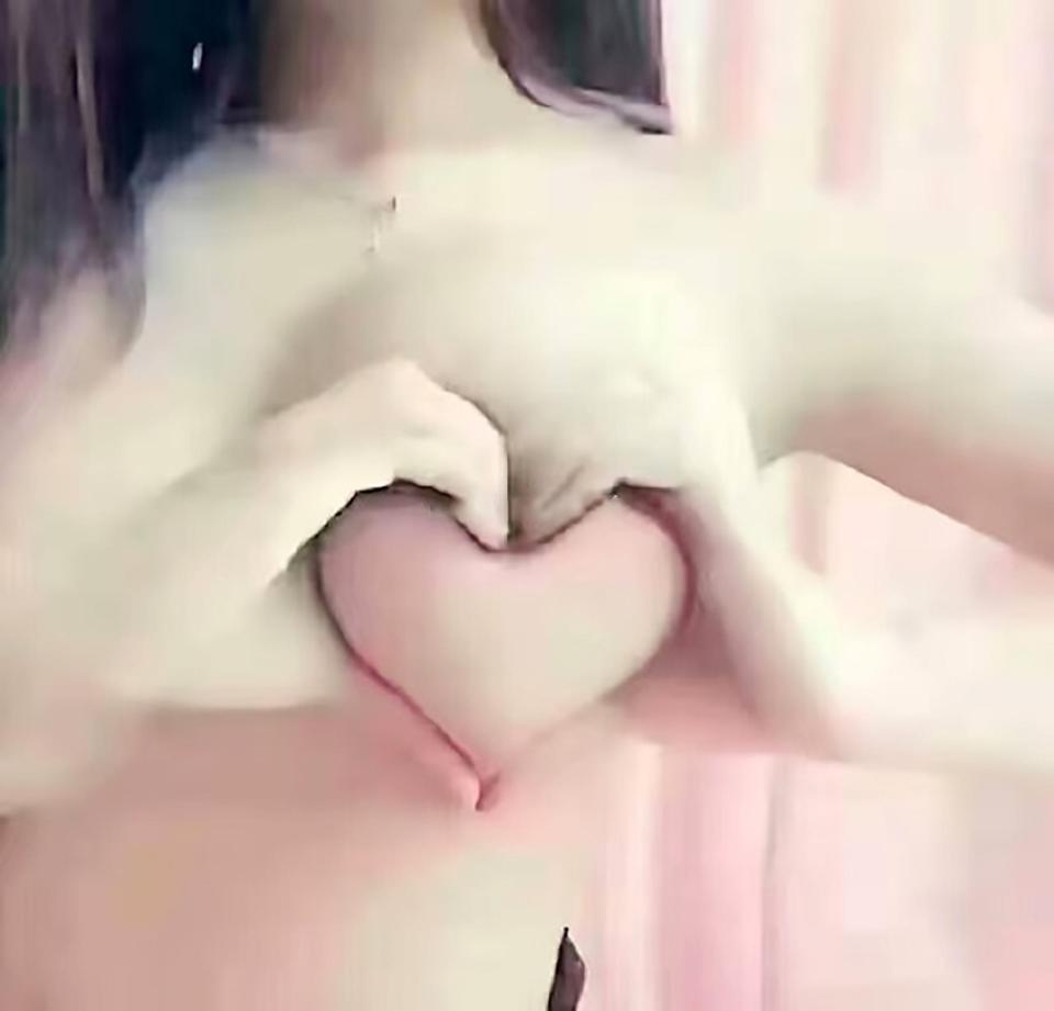 heart shaped boob challenge 1