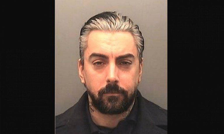 Ian Watkins Has Been Getting Visits From ‘Young Fangirls’ In Prison