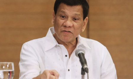 Philippine President Rodrigo Duterte ges
