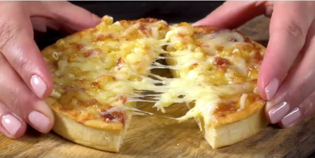 Mac N Cheese Pizza 2Mac N Cheese Pizza 2