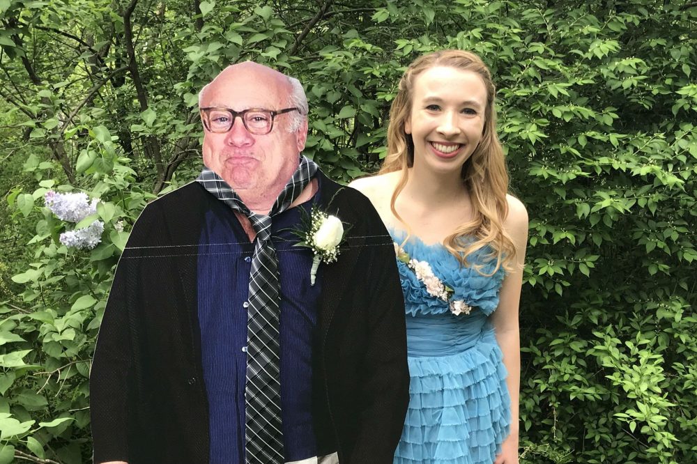 Closs Danny DeVito