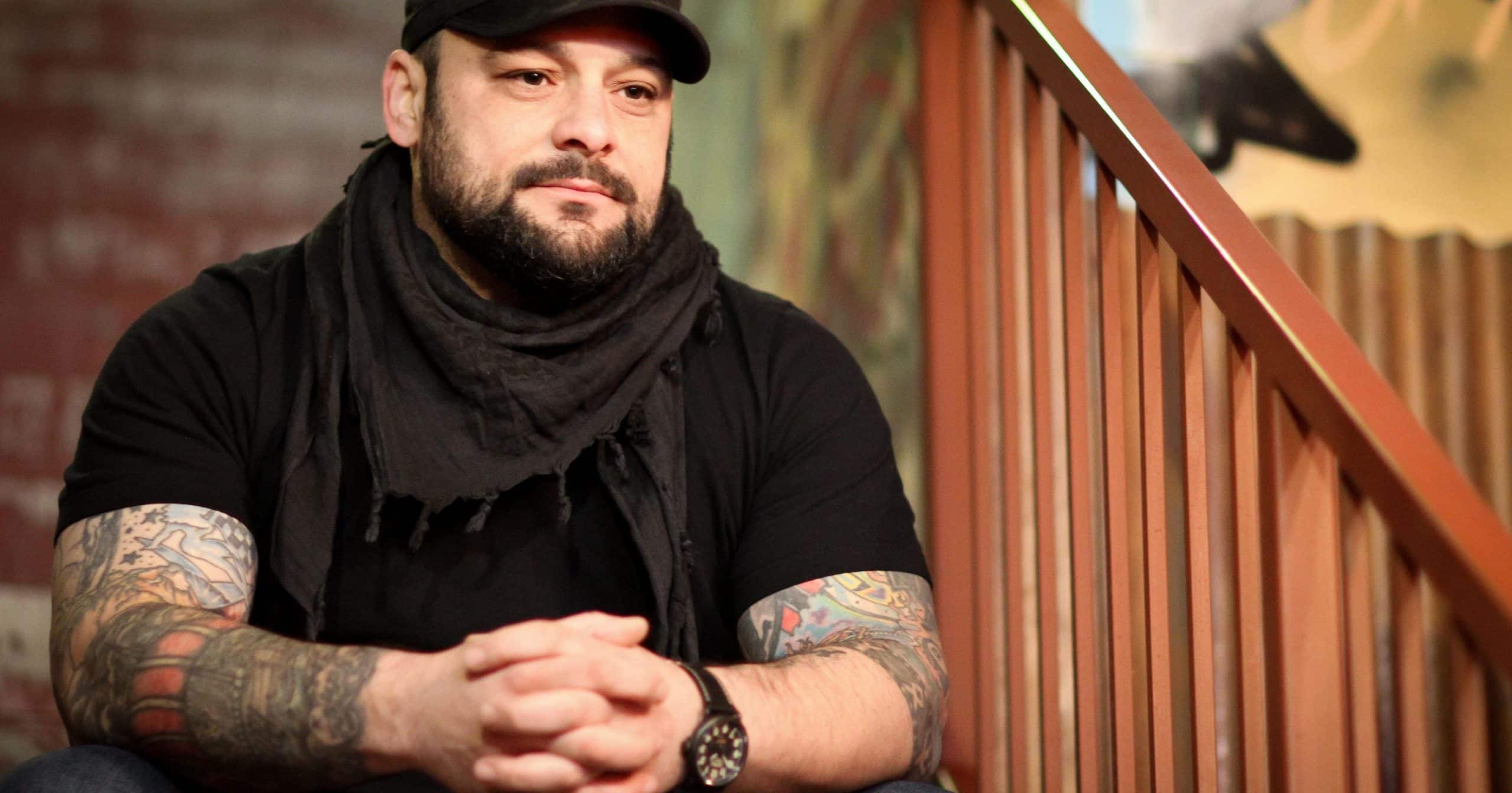 An Ex Neo Nazi Is Claiming That Groups Recruit New Members 