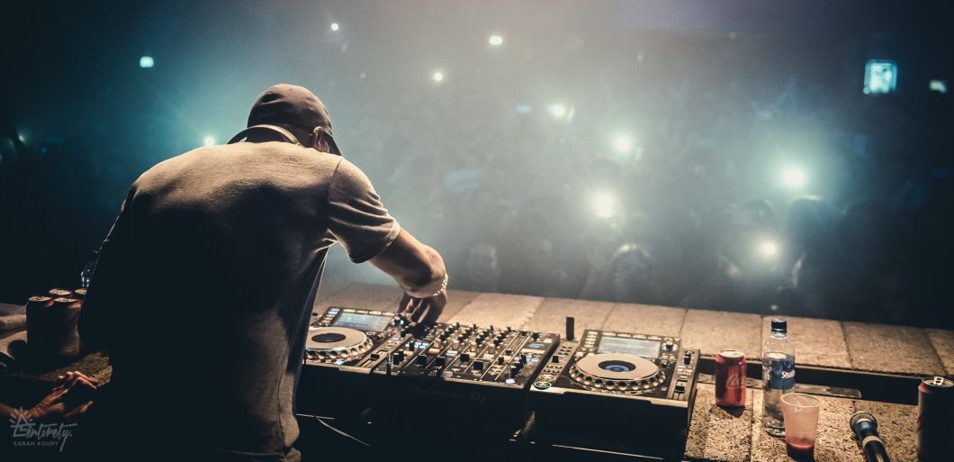 idris elba djing