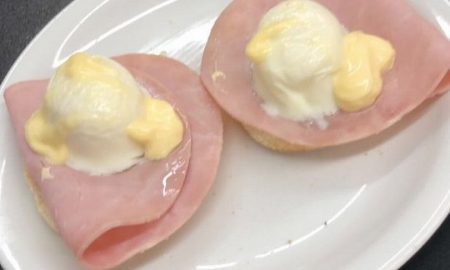 Eggs Benedict