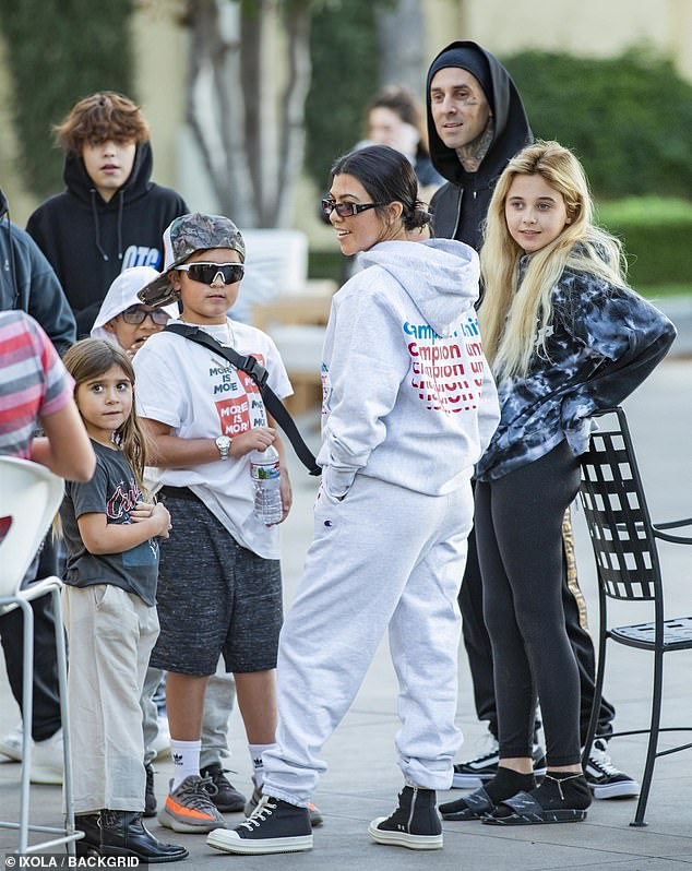 50+ Travis Barker Kourtney K Pics