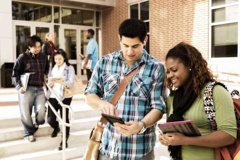 How To Hit It Big At College: Vital Tips
