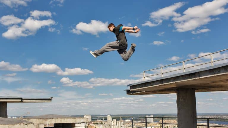 Watch This Heartstopping Video Of A Russian Parkour Artist Nearly Falling 25 Stories To His Death