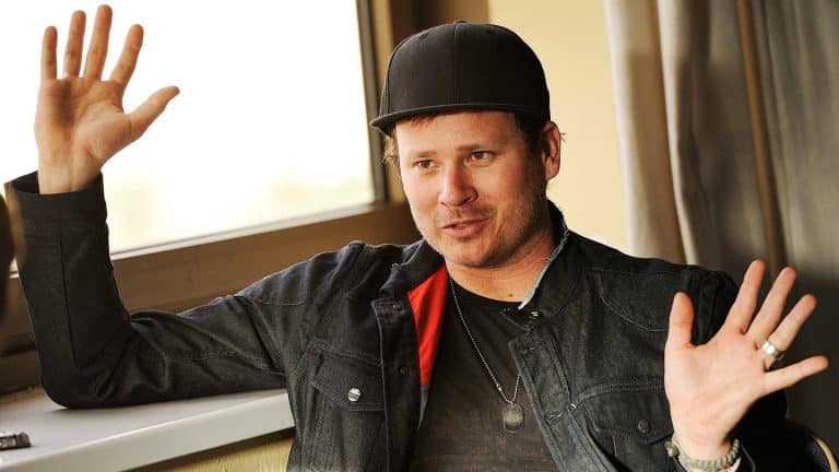 Tom DeLonge Says If He Played Blink 182 Songs To Aliens It Would Start An Intergalactic War