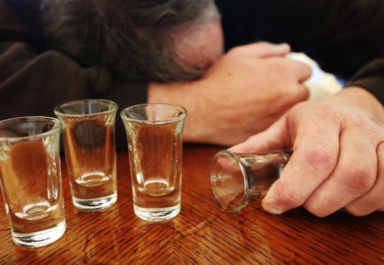 Scientists Claim That Binge Drinking Makes Men More Attractive To Women