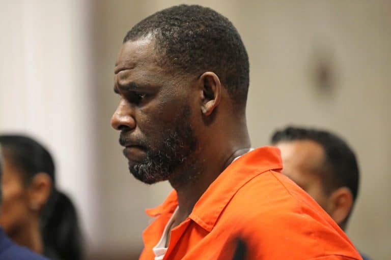 R. Kelly Has Demanded Bail As He Can’t See His Two Girlfriends In Jail