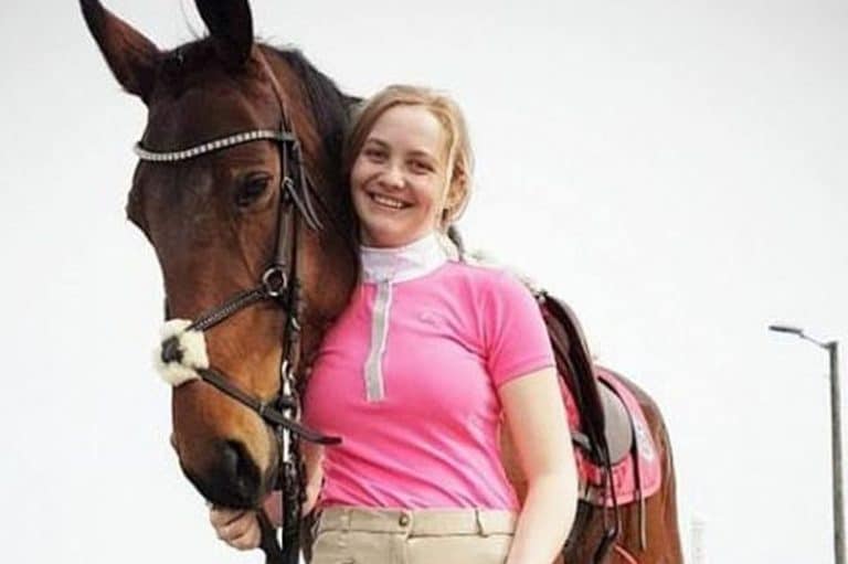 Teen Eats Her Own Horse After It Was Put Down And Says It Was The ‘Best Meat Ever’