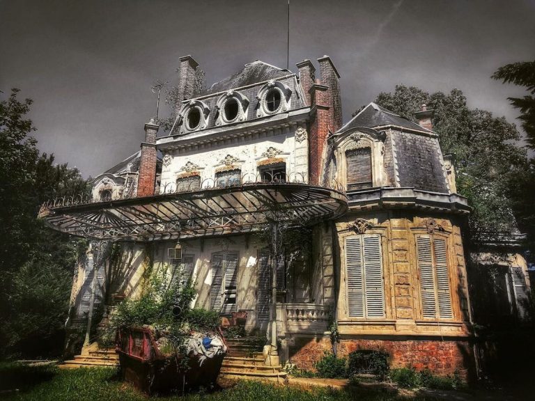 Netflix Is Going To Show A Gritty New Documentary Series About The Most Haunted Places In The United States
