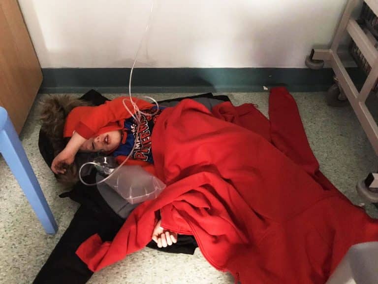 Trolls Claim Picture Of Boy On Hospital Floor Was Staged; Proven To Be Fake News