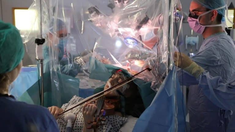 This Woman Playing The Violin While Having Brain Surgery Is Immense (VIDEO)
