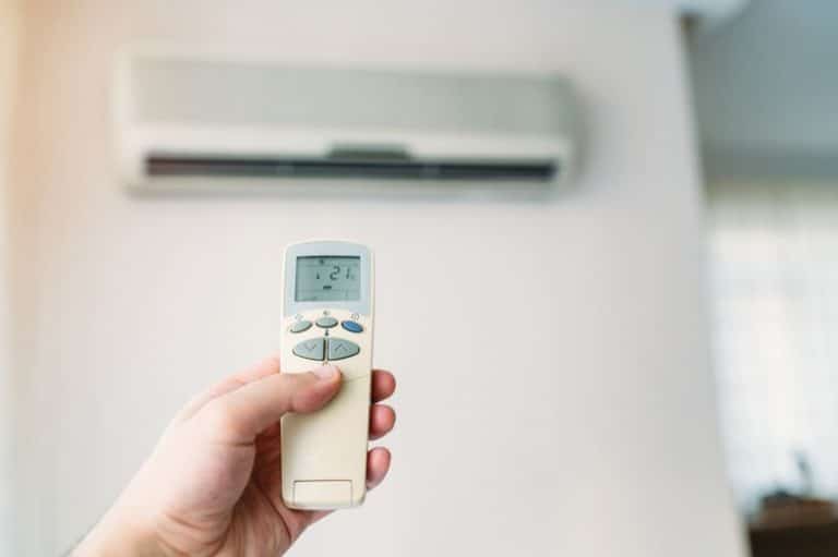 Coronavirus Patient Dies After Family Unplugs Ventilator To Turn On Air Conditioner