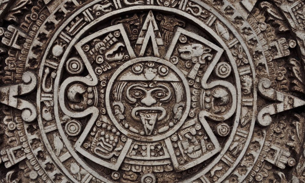 Alternate Reading Of The Mayan Calendar Says The World Is Going To End ...