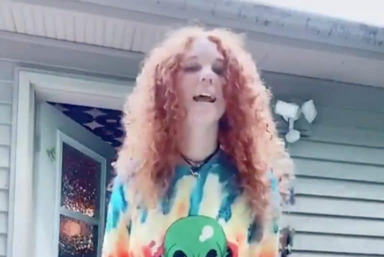People Are Absolutely Hating A TikTok Of This Woman’s Weird House