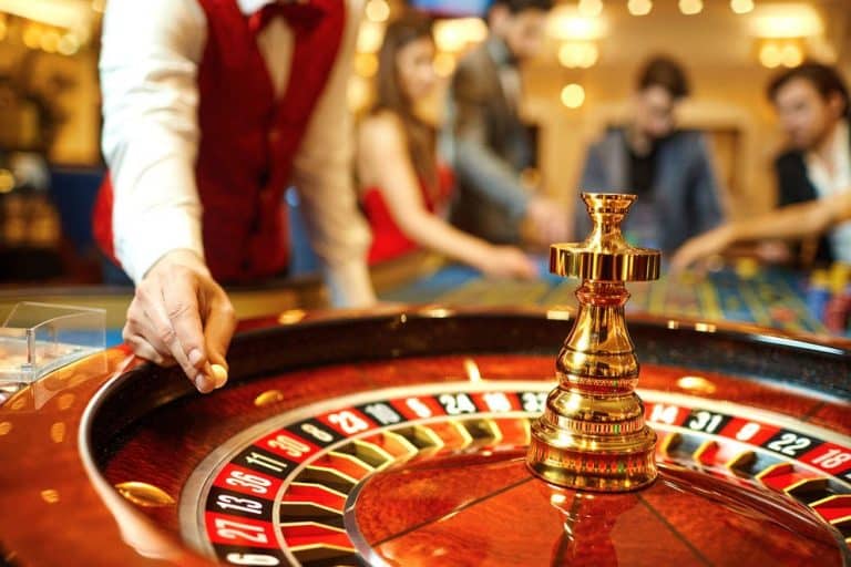 Brick And Mortar Vs. Online Casinos