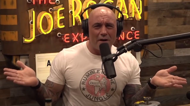 Joe Rogan Backs Down From His Anti Vaccination Comments After The White ...