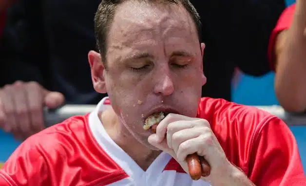 World Champion Of Competitive Eating Explains What It’s Like To Eat 76 Hot Dogs