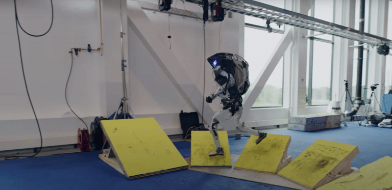 Boston Dynamics Robots Can Now Do Parkour Without Breaking A Sweat (VIDEO)