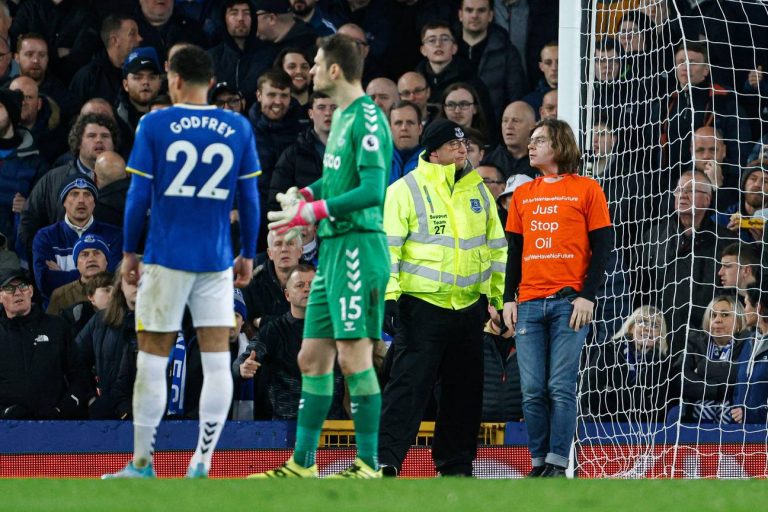 The Protester Who Tied Himself To Everton’s Goalposts Has Revealed His Motives
