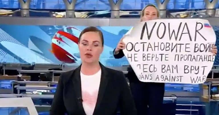 The Russian Presenter Who Hijacked Broadcast With Anti-War Message Is Missing After Being Arrested