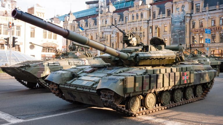 Watch This Single Ukrainian Tank Take Out An Entire Russian Convoy