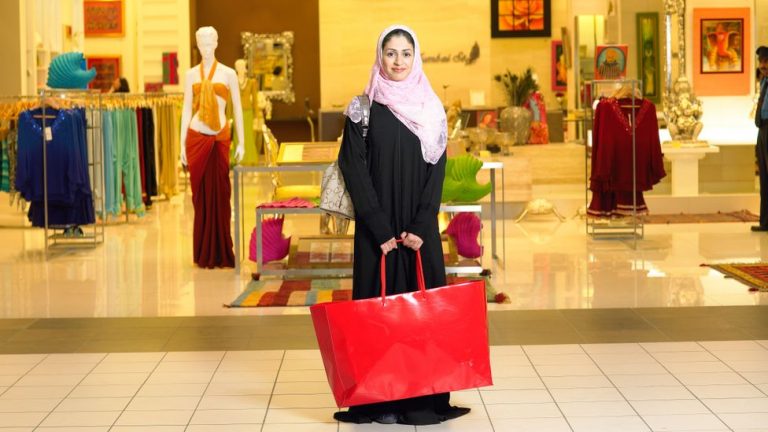 Learn About The Best Women’s Fashion Stores In The Arabian Gulf