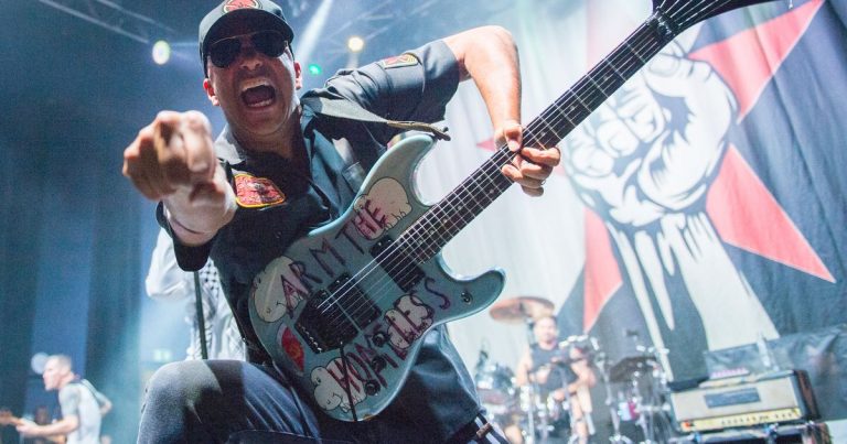 Rage Against The Machine Want To Abort The Supreme Court At First Gig In 11 Years