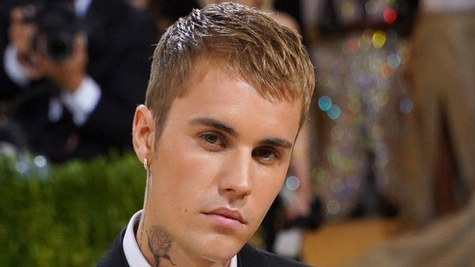 Justin Bieber Jerk Off Porn - Justin Bieber Apologises To Fan For Posting 'Sad Existence' On His Post