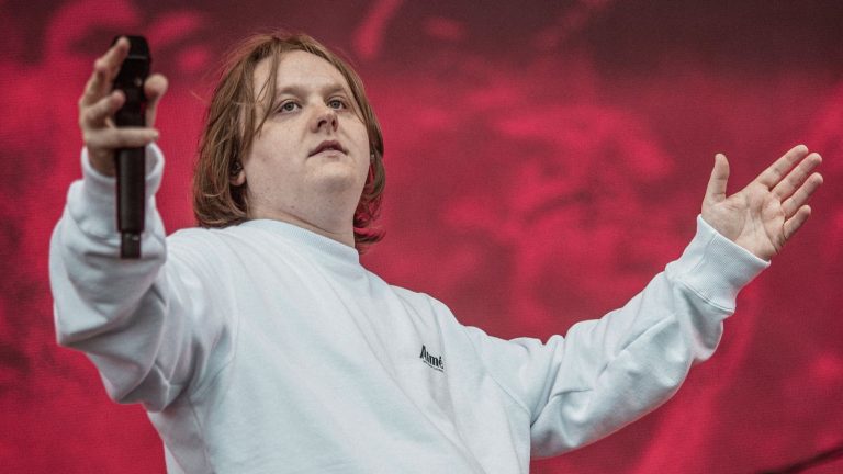 Lewis Capaldi Has Been Banned From Tinder And Forced To Turn To A Kinky BDSM App