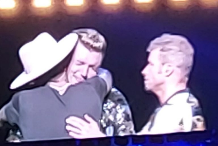 Backstreet Boys Pay Emotional Tribute To Lil Aaron Carter At Gig Last Night