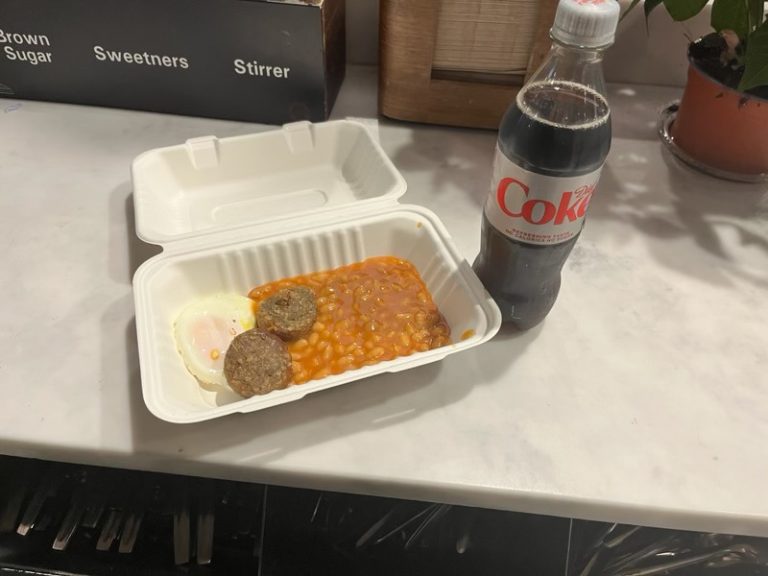 Passenger Rages Over Price Of Awful Meal At Dublin Airport