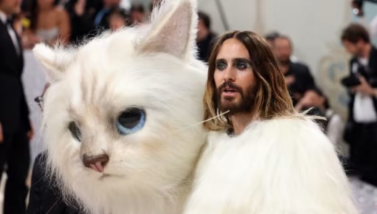 Jared Leto Showed Up At The Met Gala Dressed Up As A Massive Cat; Annoys Everyone