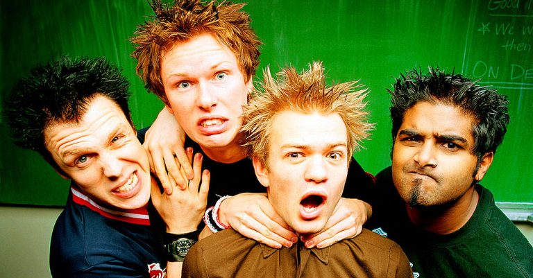 Sum 41 Have Announced They Are Breaking Up And Everyone Is Really Upset