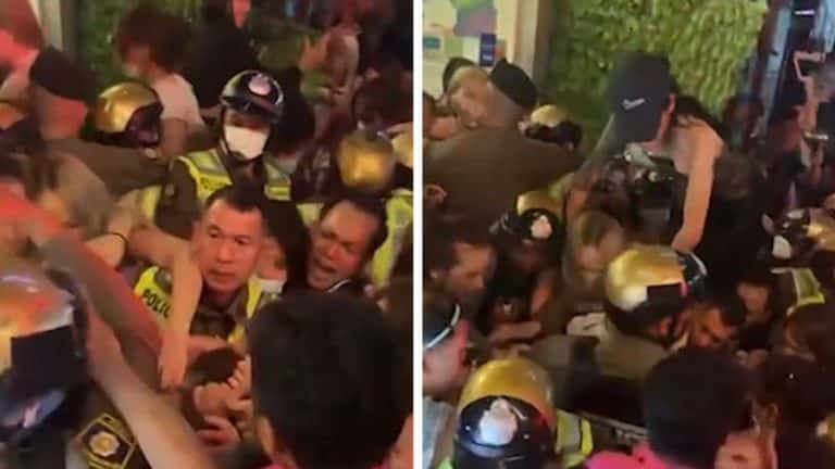 A Bunch Of Thai Prostitutes Got Into A Massive Street Fight In Bangkok Ladyboy Turf War