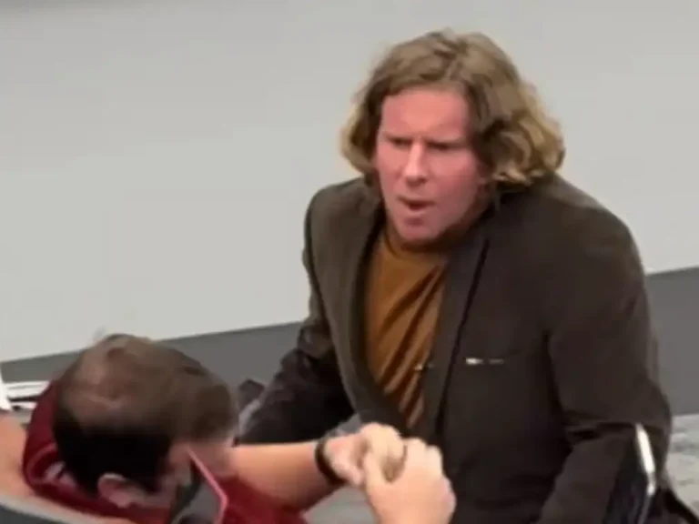 Professor Sings Emo Music In Students’ Faces When They Fall Asleep In His Class