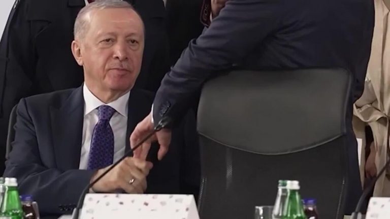 Turkish President Erdogan Grabs Emmanuel Macron’s Finger And Squeezes It During Awkward Power Play