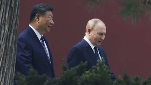 Hot Mic Catches President Putin and President Xi Jinping Talking About Organ Transplants And Immortality